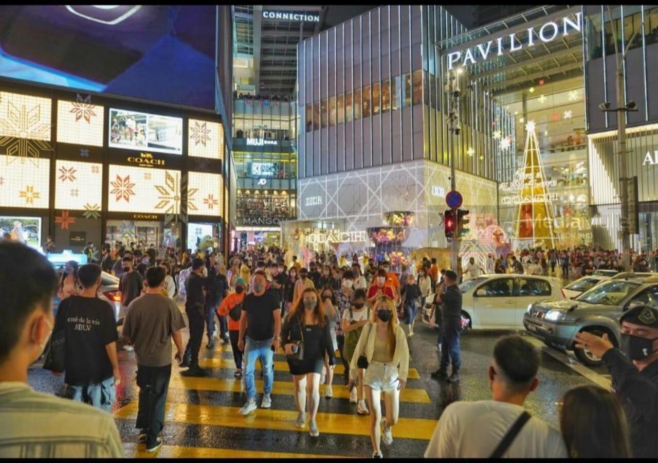 2br Tourists-friendly Oasis - Heart Of The Kl By Verano Kuala Lumpur